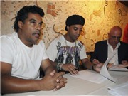 Bóng đá anh, ngoại hạng anh, lịch thi đấu euro 2012, Chuyện nhà Ronaldinho: Khi quê hương không là “chùm khế ngọt”